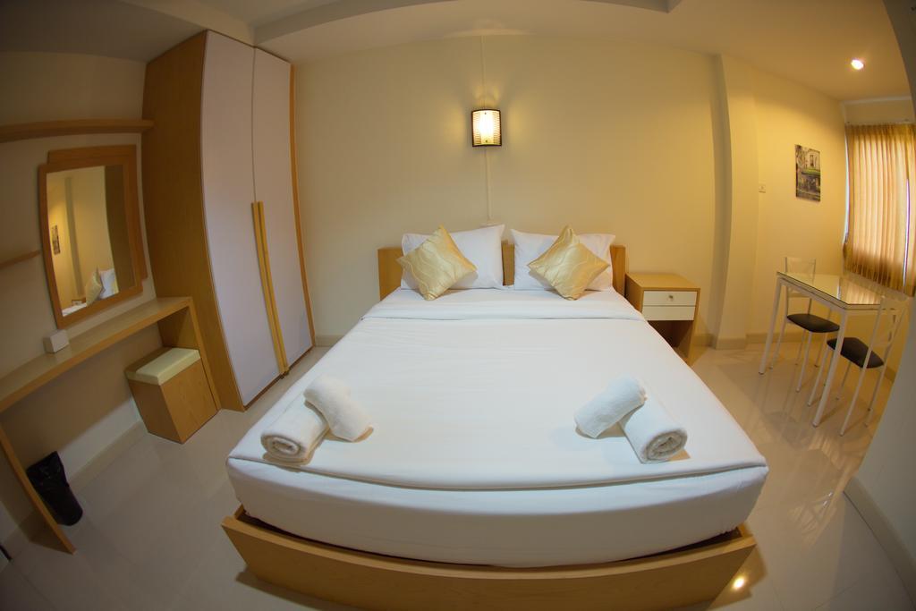 Hotel Baan Sanpoom Phitsanulok Zewnętrze zdjęcie